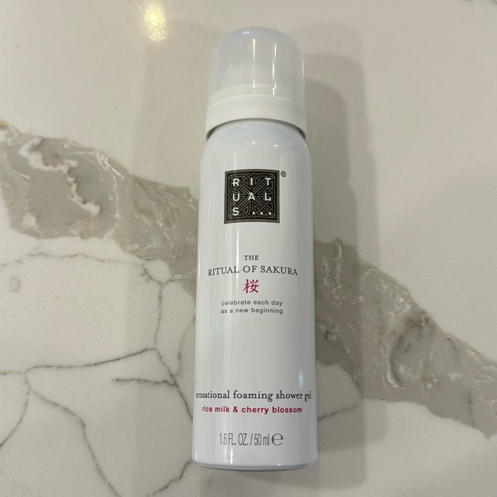 🌸5/$25🌸 Rituals ritual of sakura foaming shower gel white